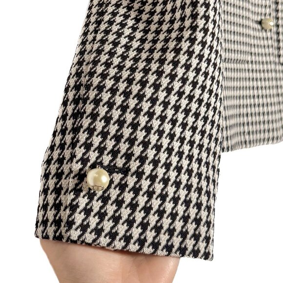 Dior 2023 Black Ivory Houndstooth Pearl Button Jacket - Picture 4 of 11